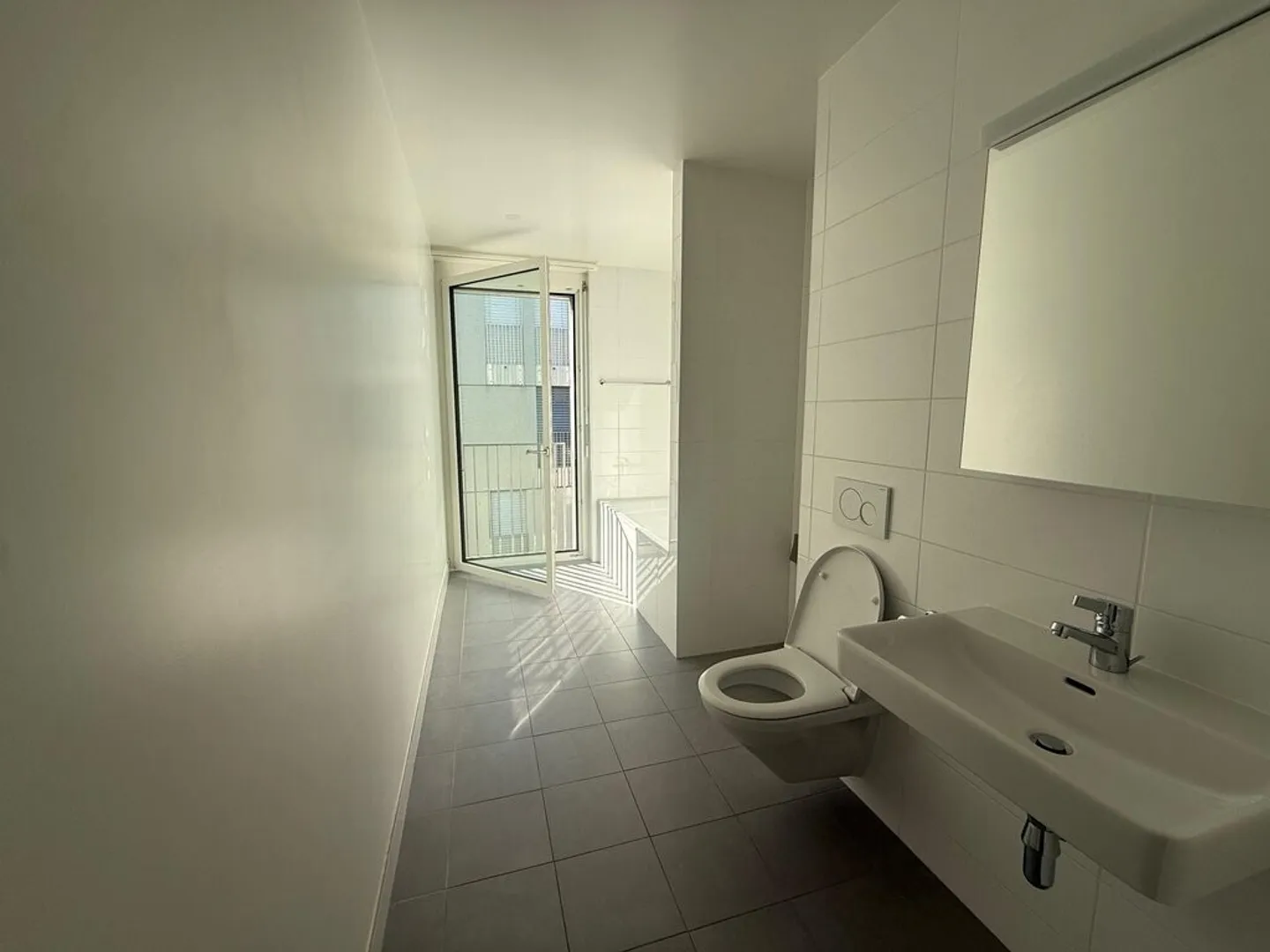 Schöne 3,5-Zimmer-Wohnung mit Balkon und Aussicht - Foto 9 von 12