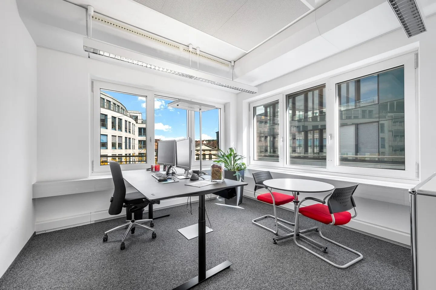 «Ihr neuer Standort im Zentrum von Winterthur» - Foto 1 von 10