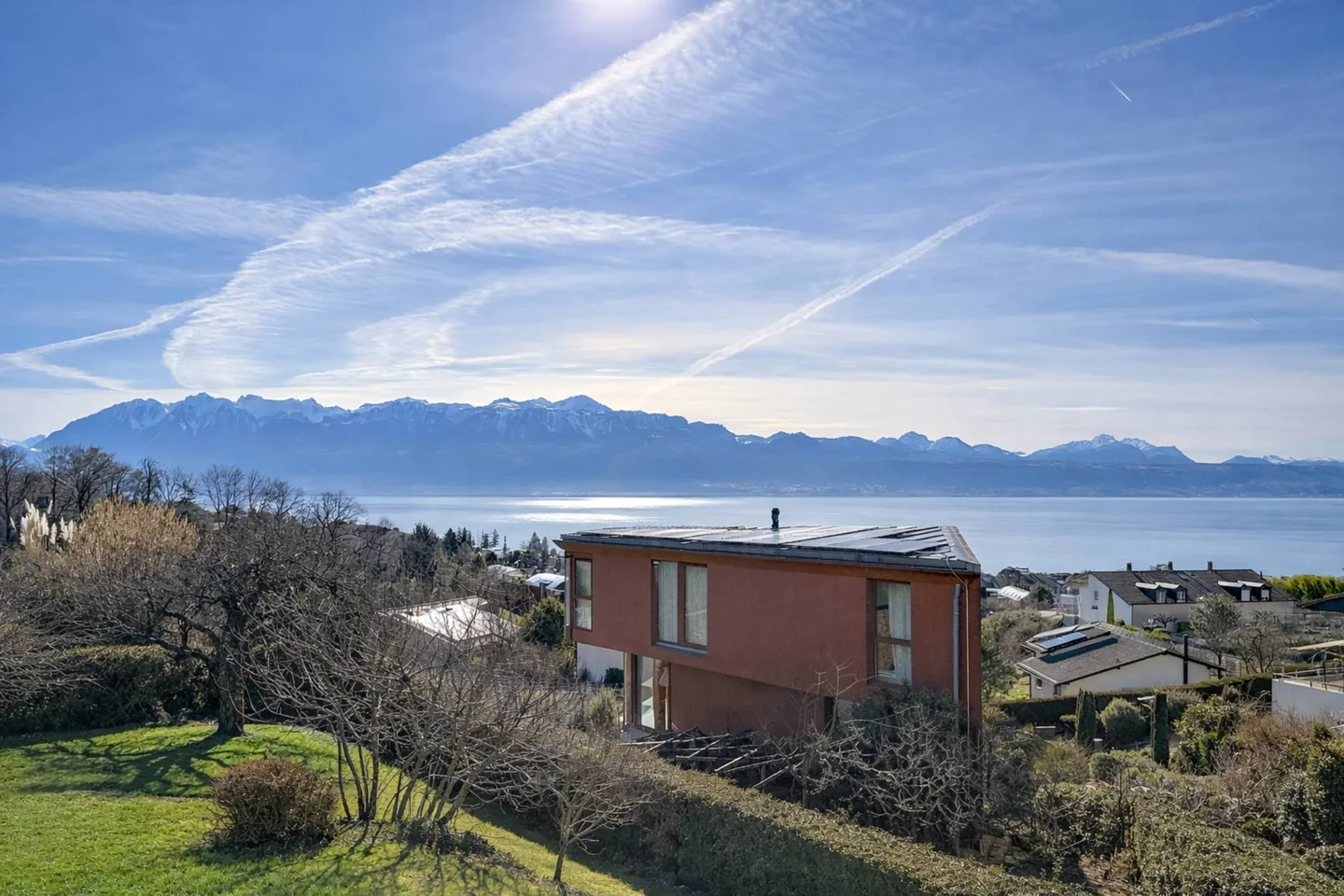 Lutry-Sud: Villa indipendente di 165 m² con vista lago. Da ristrutturare, grande potenziale - Foto 4 di 12