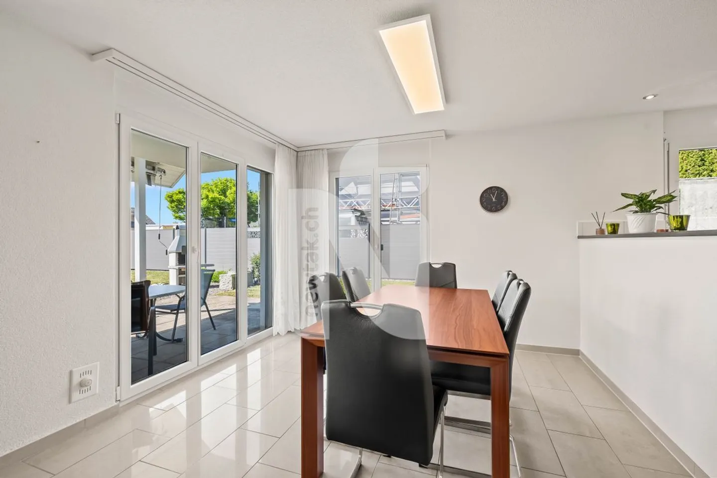 Maison familiale spacieuse - Photo 5 sur 13