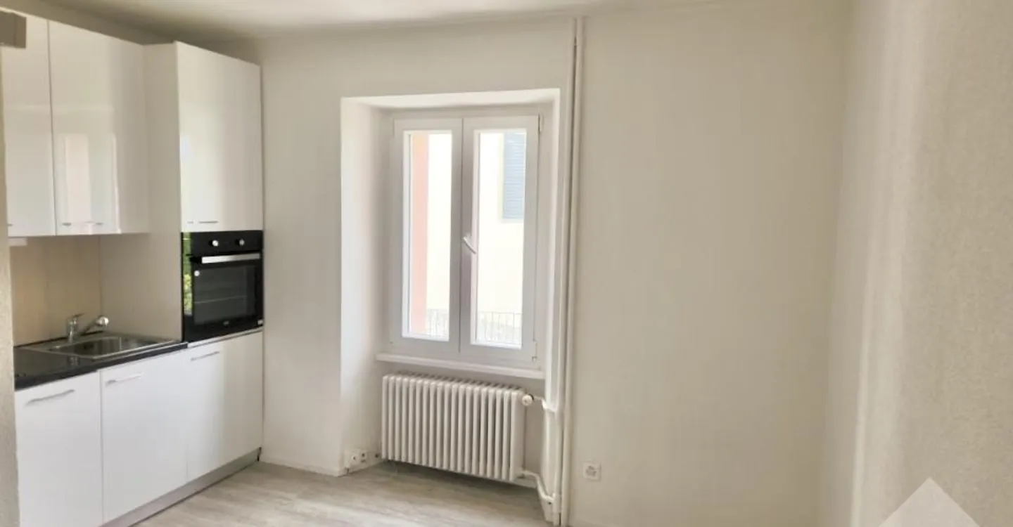Gebäude mit 5 Wohnungen und einem Restaurant im Zentrum des Dorfes! - Foto 12 von 12