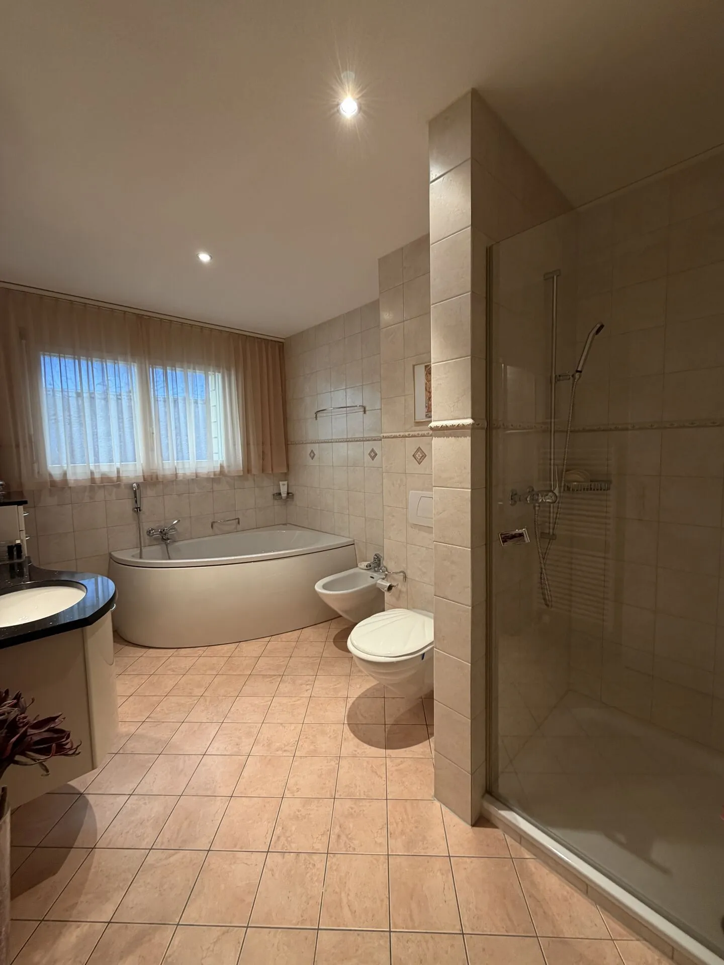 Modernes Apartment mit herrlichem Blick - Foto 8 von 11