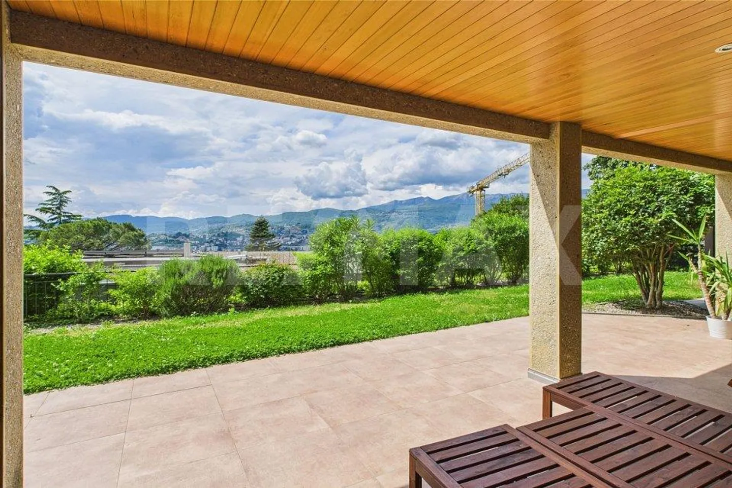 Vivere il lusso - appartamento di prestigio con giardino privato e vista mozzafiato - Foto 6 von 13