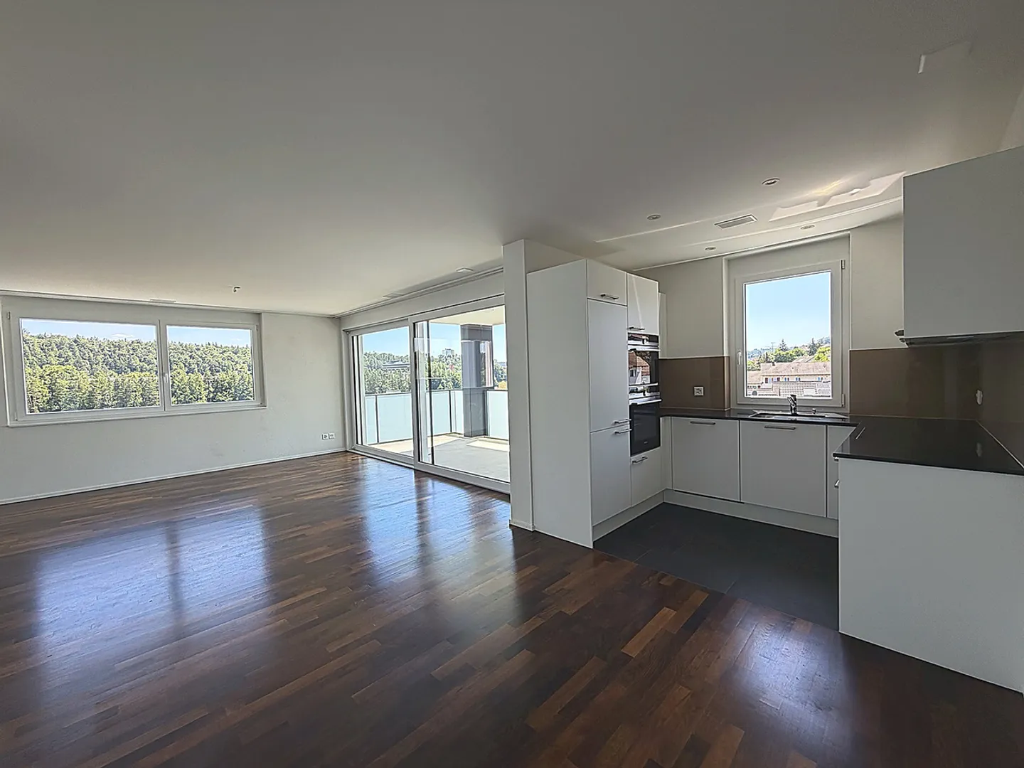 Grosszügige Neubauwohnung mit Weitblick - Foto 4 von 12