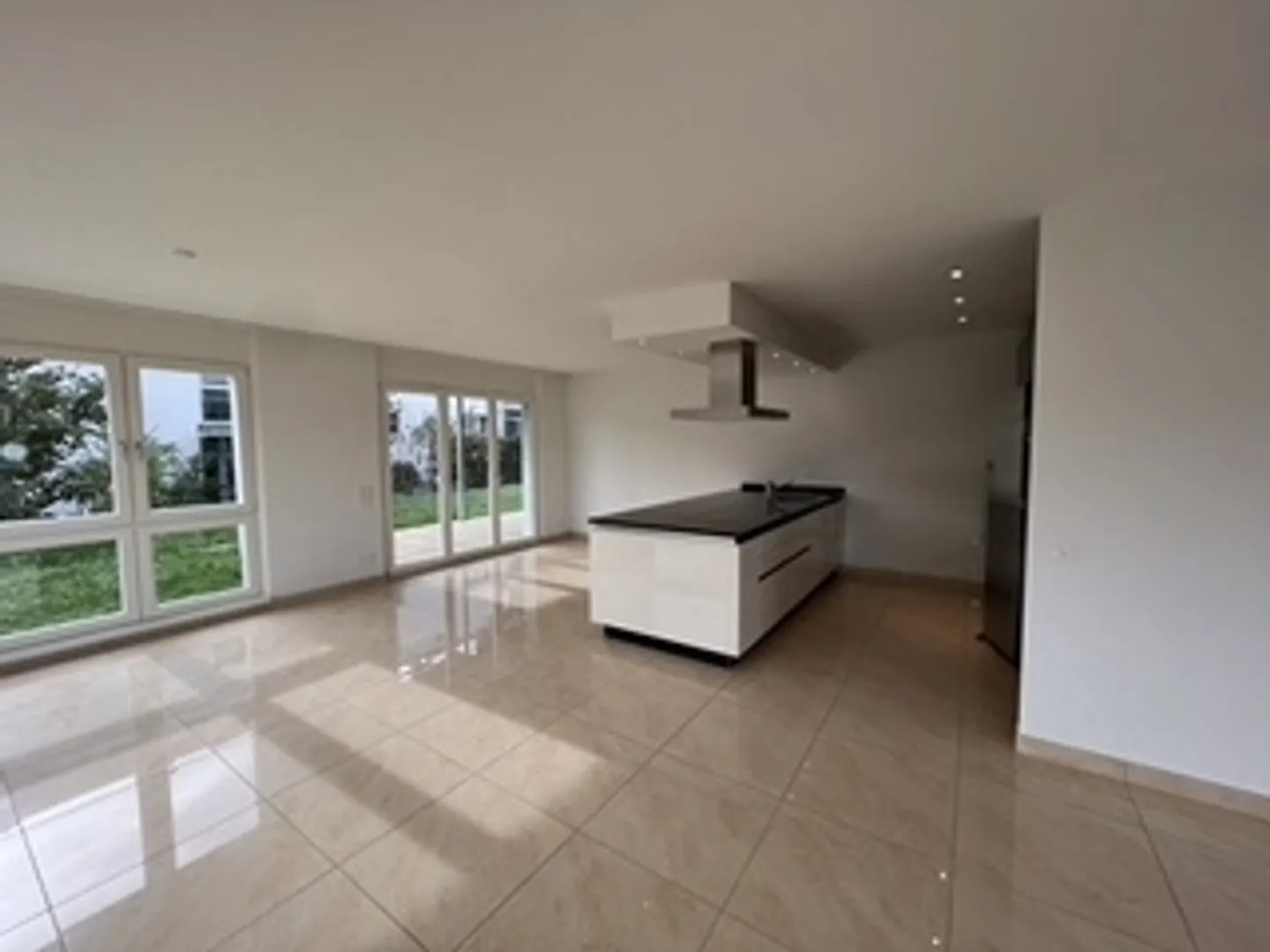 Apartment for sale - Photo 2 of 5