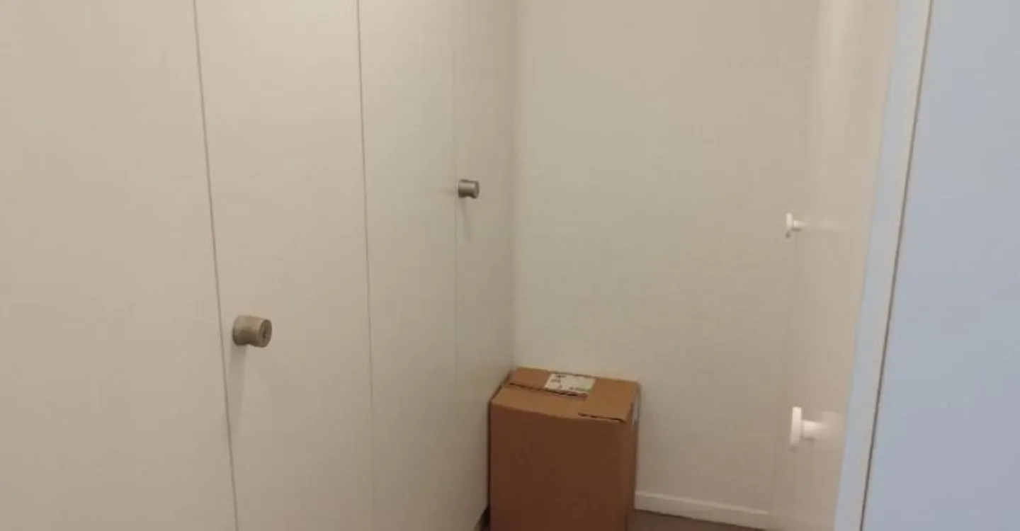 210m2 Büros im Erdgeschoss & 1. Stock mit 4 Parkplätzen - Foto 10 von 12
