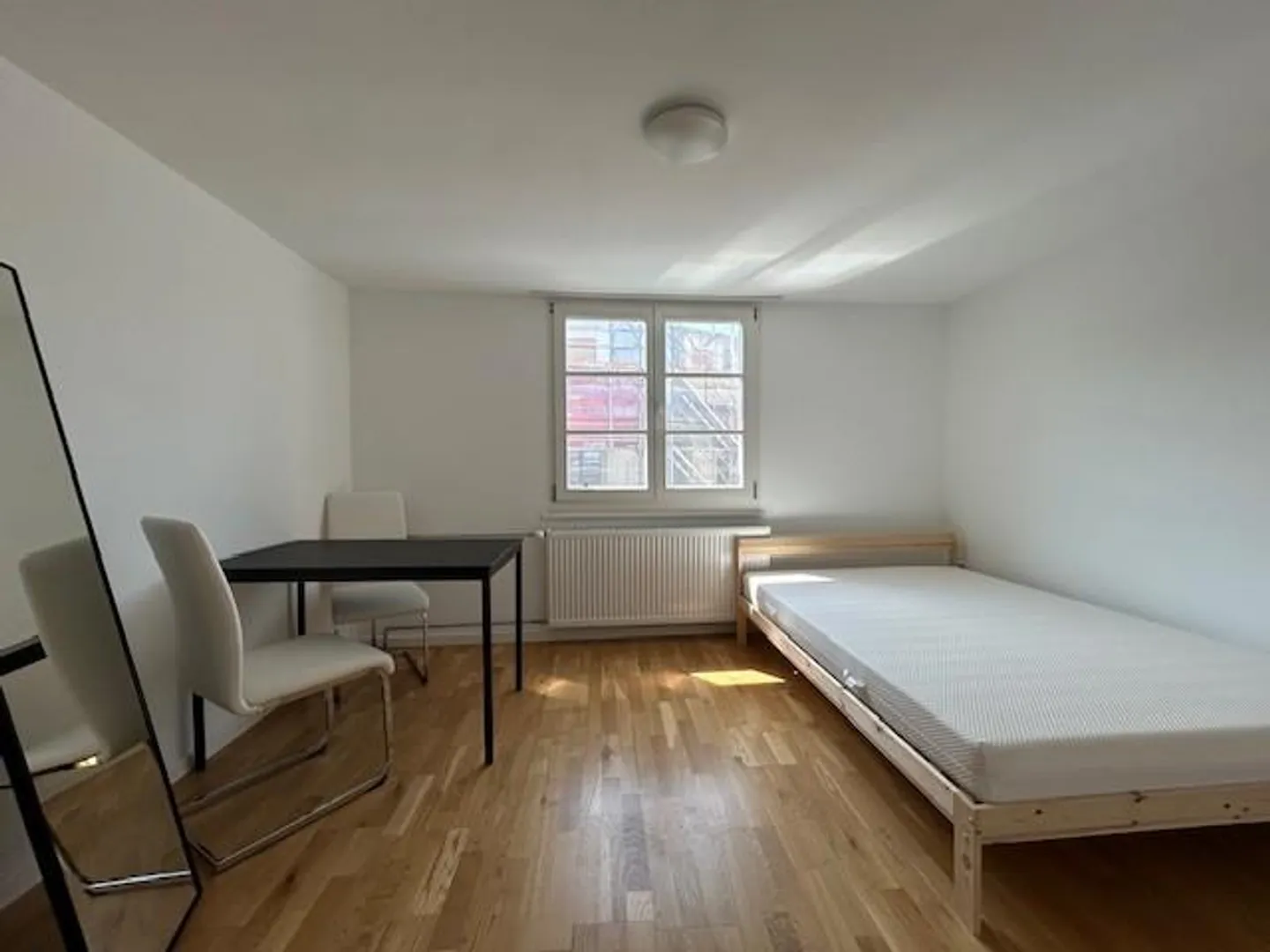 Ideal Living for Students - Photo 1 of 2