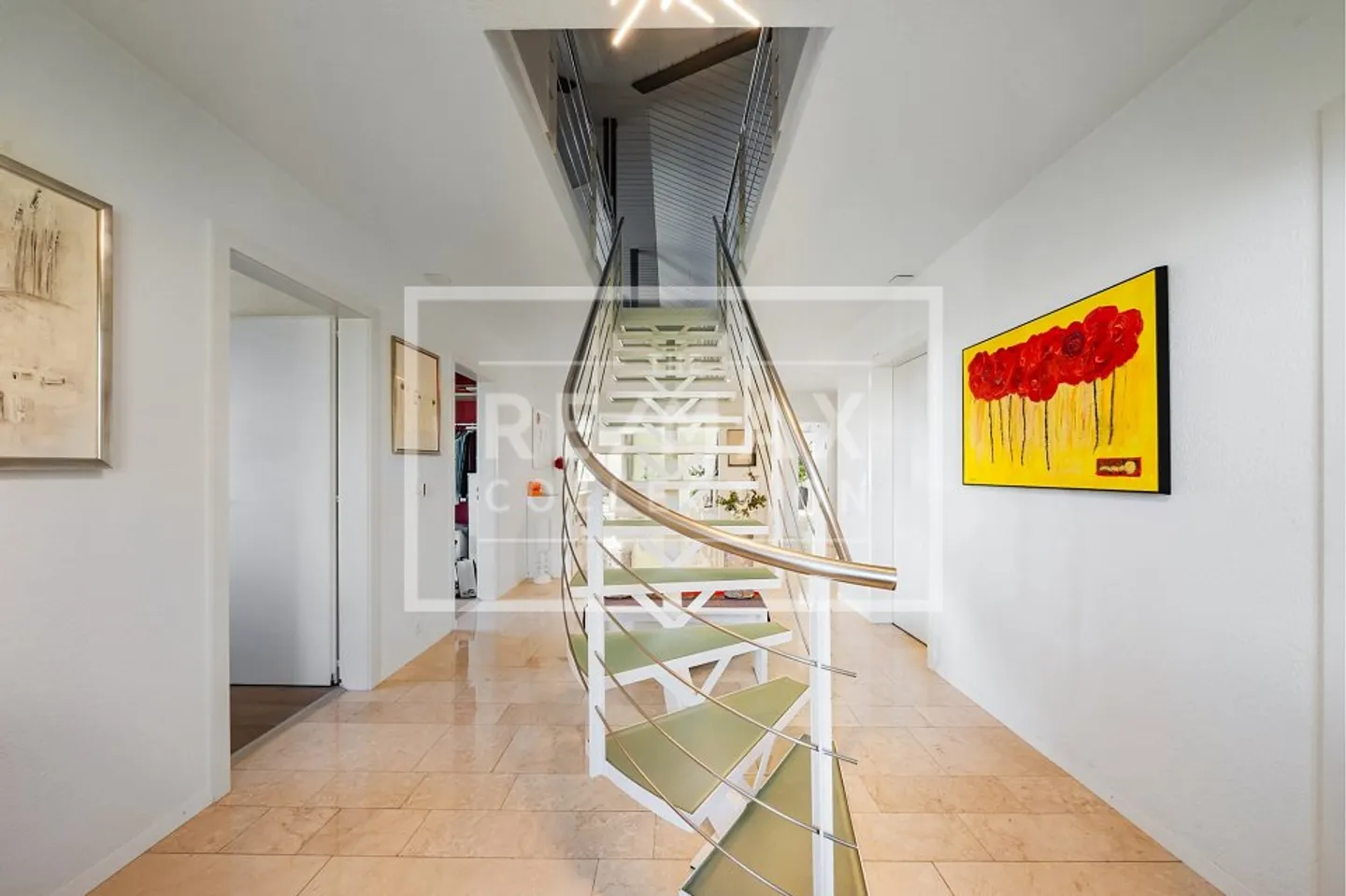 Luxury villa with panoramic view of Lake Murten - Photo 9 of 13