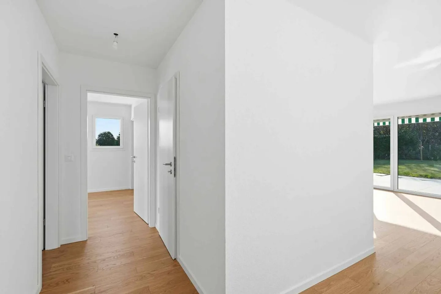 Appartamento nuovo di 3,5 locali con spaziosa terrazza/giardino - Foto 6 di 12