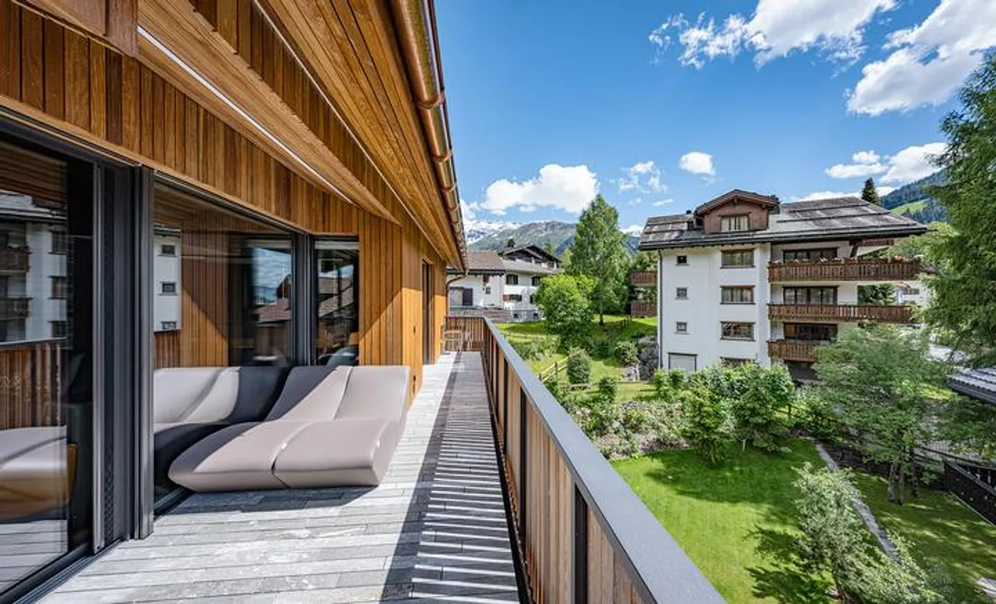 Luxury Penthouse in Klosters - Photo 6 of 8