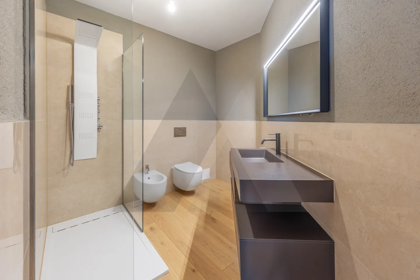 MODERNE 3.5 PIÈCES RÉNOVÉE – CASSARATE - Photo 7 sur 12