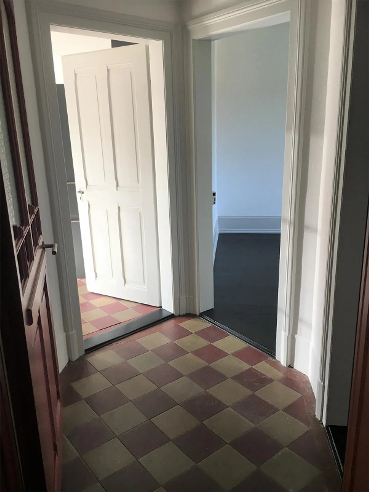 Stylish 2.5-room apartment in the Lorraine district - Photo 4 of 16