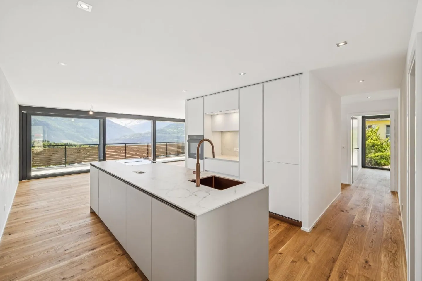 Moderne Wohnungen mit atemberaubendem Blick - Foto 3 von 9