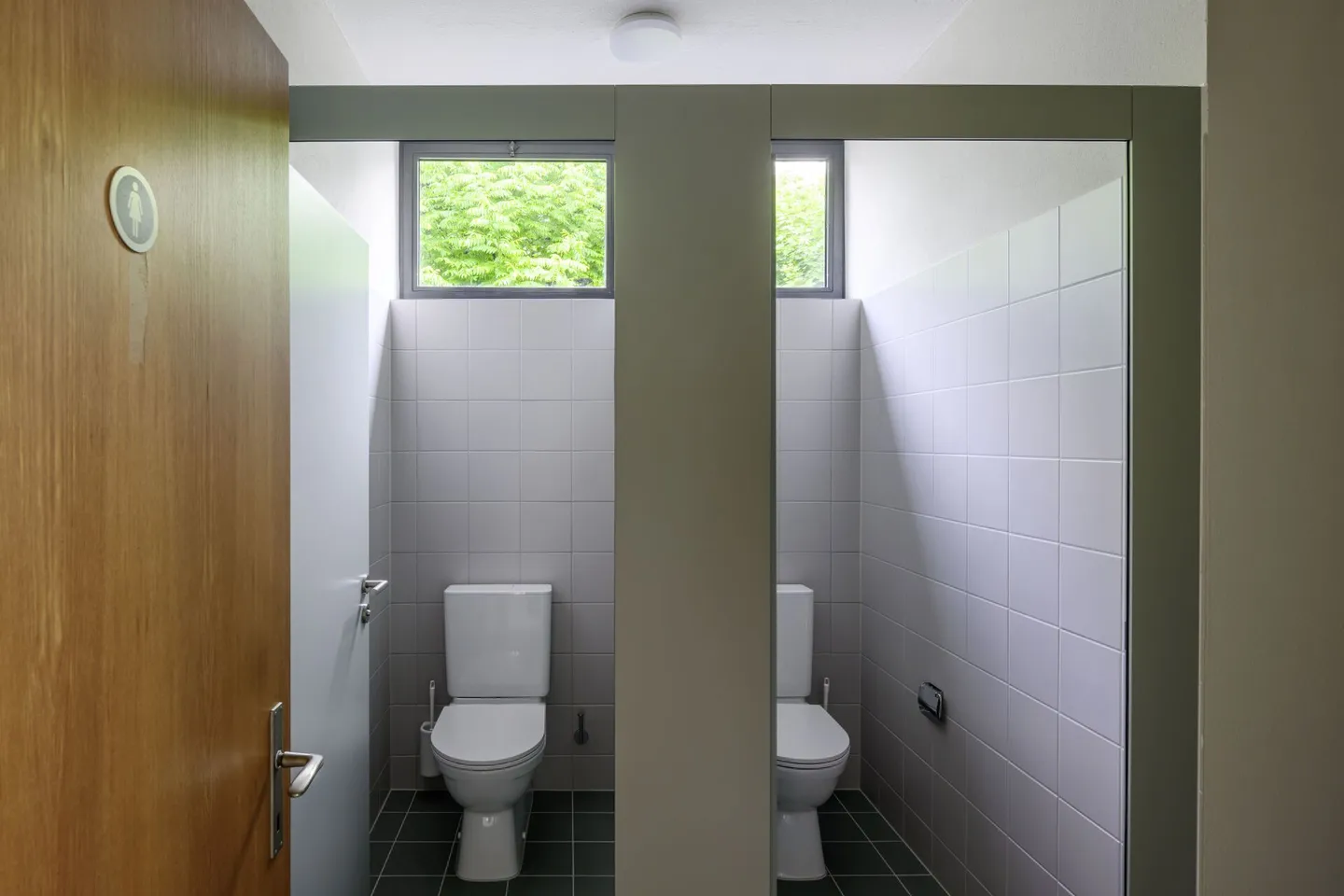 Surface de bureau dans un lodge classé monument historique - Photo 11 sur 11