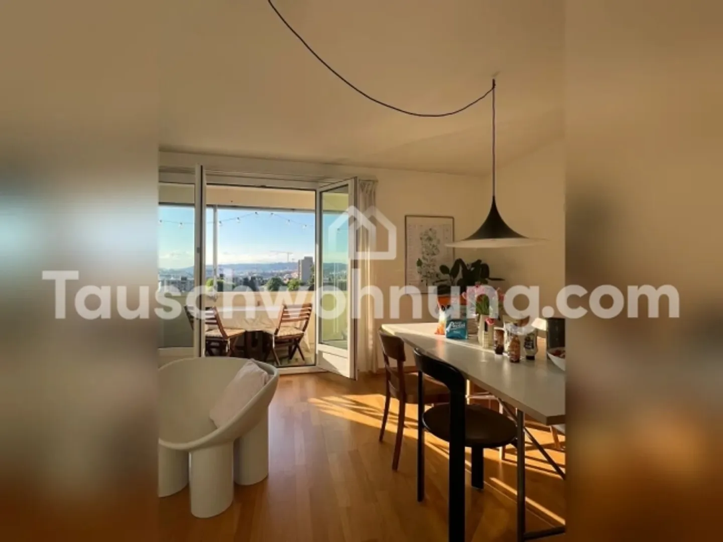 Appartamento con vista vicino al cimitero di Sihlfeld - Foto 1 di 9