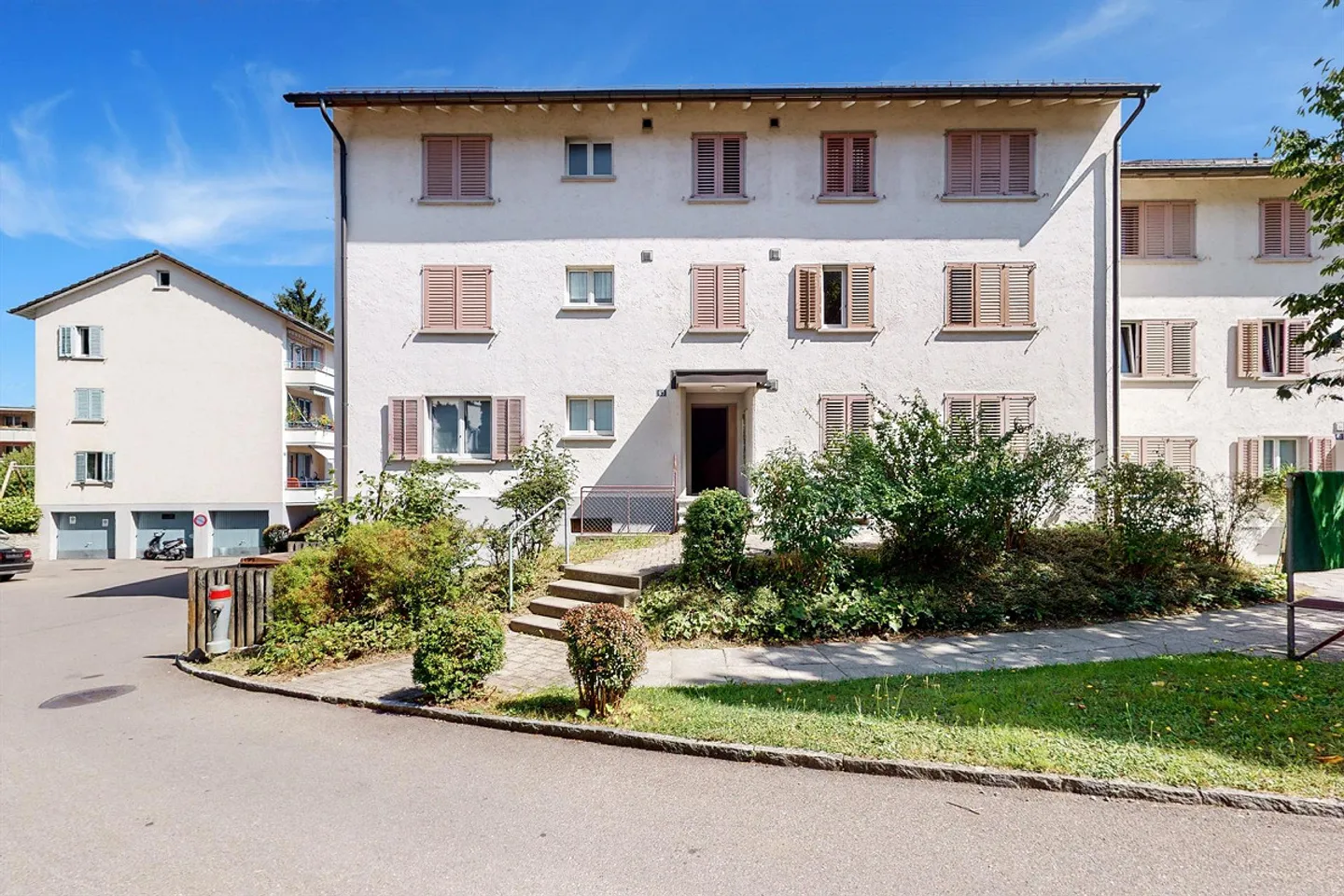 Quiet beautiful residential area in the best location! - Photo 1 of 5