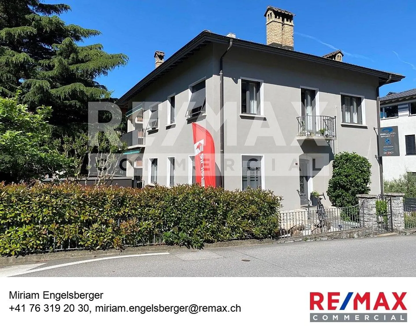 Office in the city center of Mendrisio - Photo 1 of 9