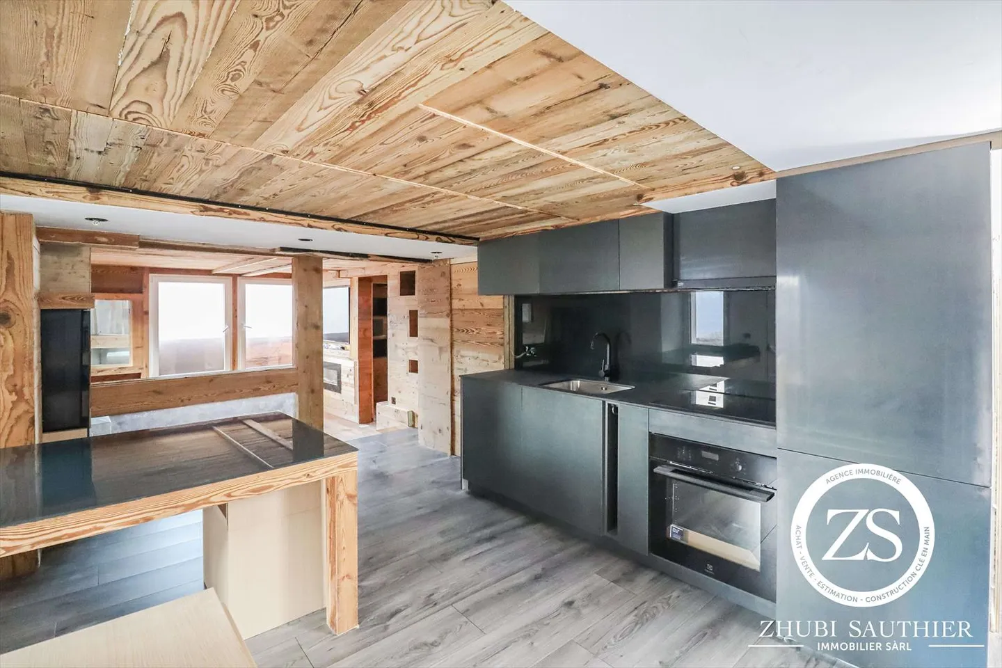 Appartamento di 3.5 locali ristrutturato a Les Agettes - Foto 2 di 19