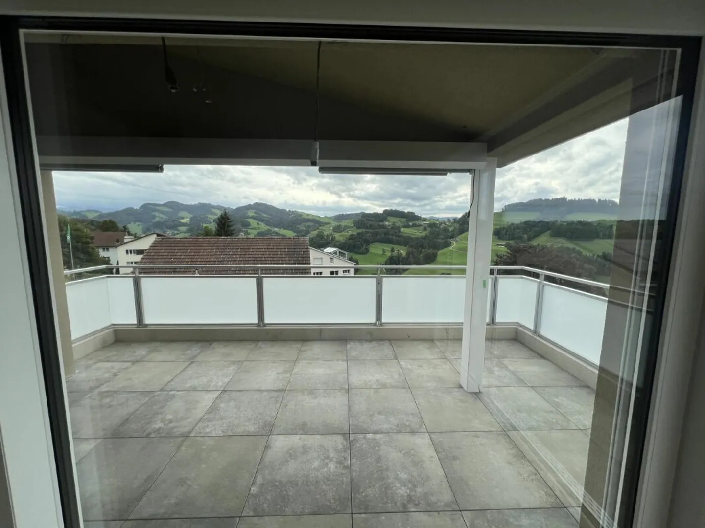 Appartamento di Lusso con Vista Mozzafiato - Foto 9 di 27