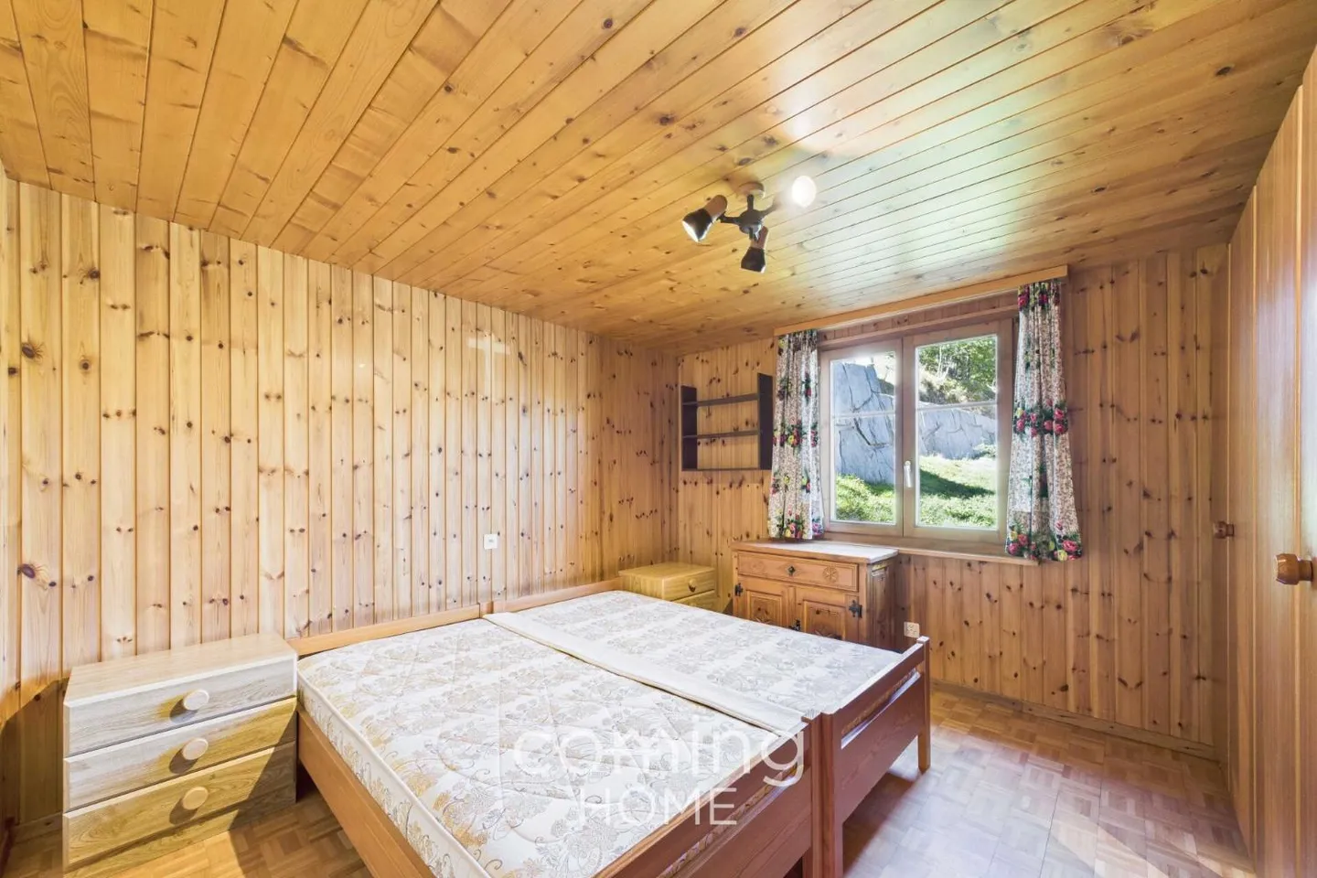 Appartement attrayant de 3,5 pièces dans un chalet valaisan à Embd - Vue sur la montagne et résidence secondaire - Photo 8 sur 13