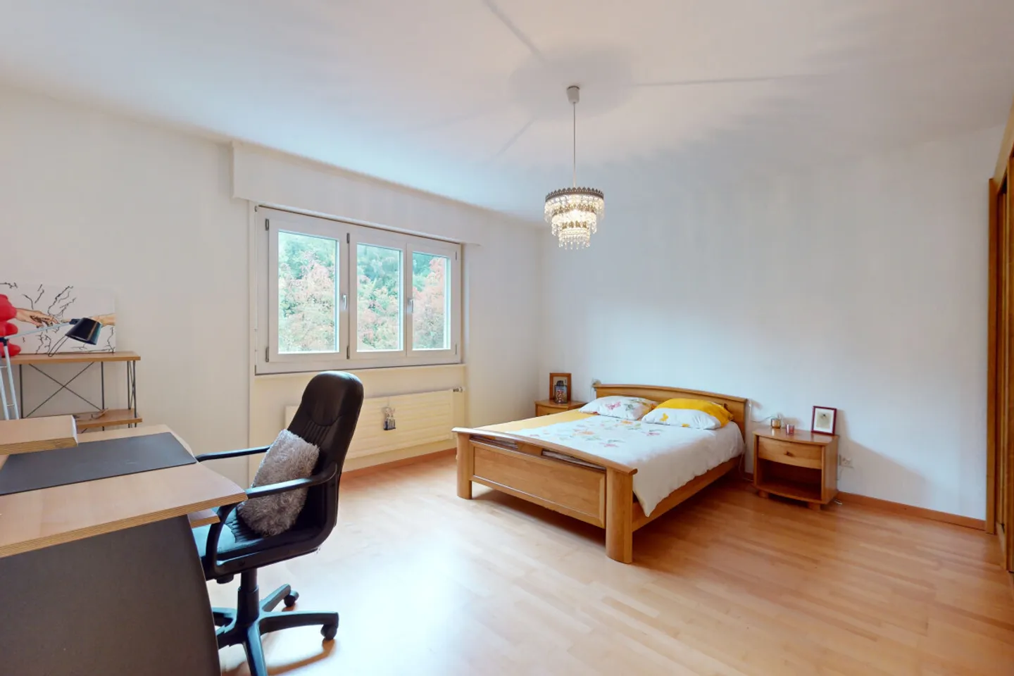 Appartamento ristrutturato di 4,5 locali con balcone e vista! - Foto 8 di 11