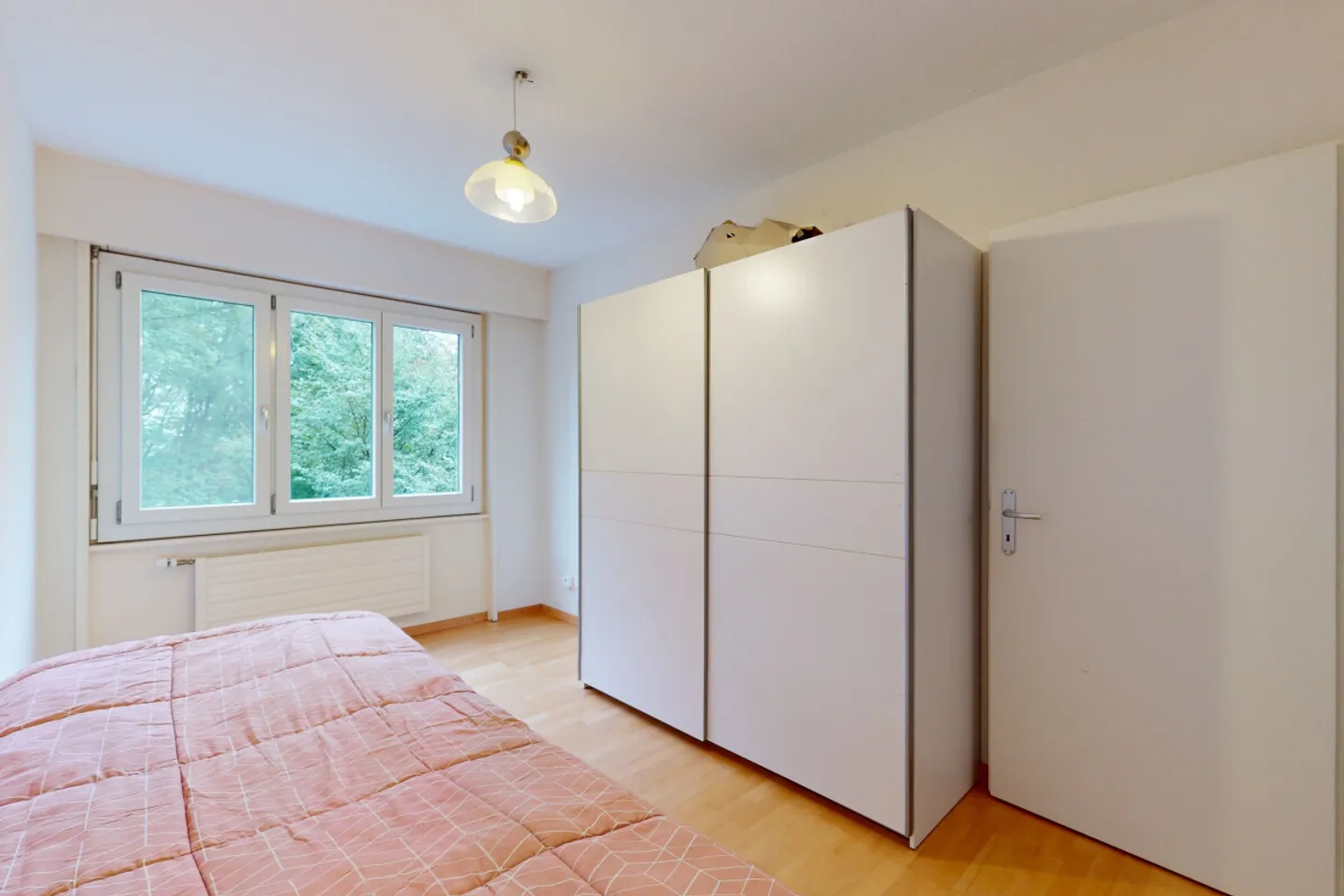 Appartamento ristrutturato di 4,5 locali con balcone e vista! - Foto 9 di 11