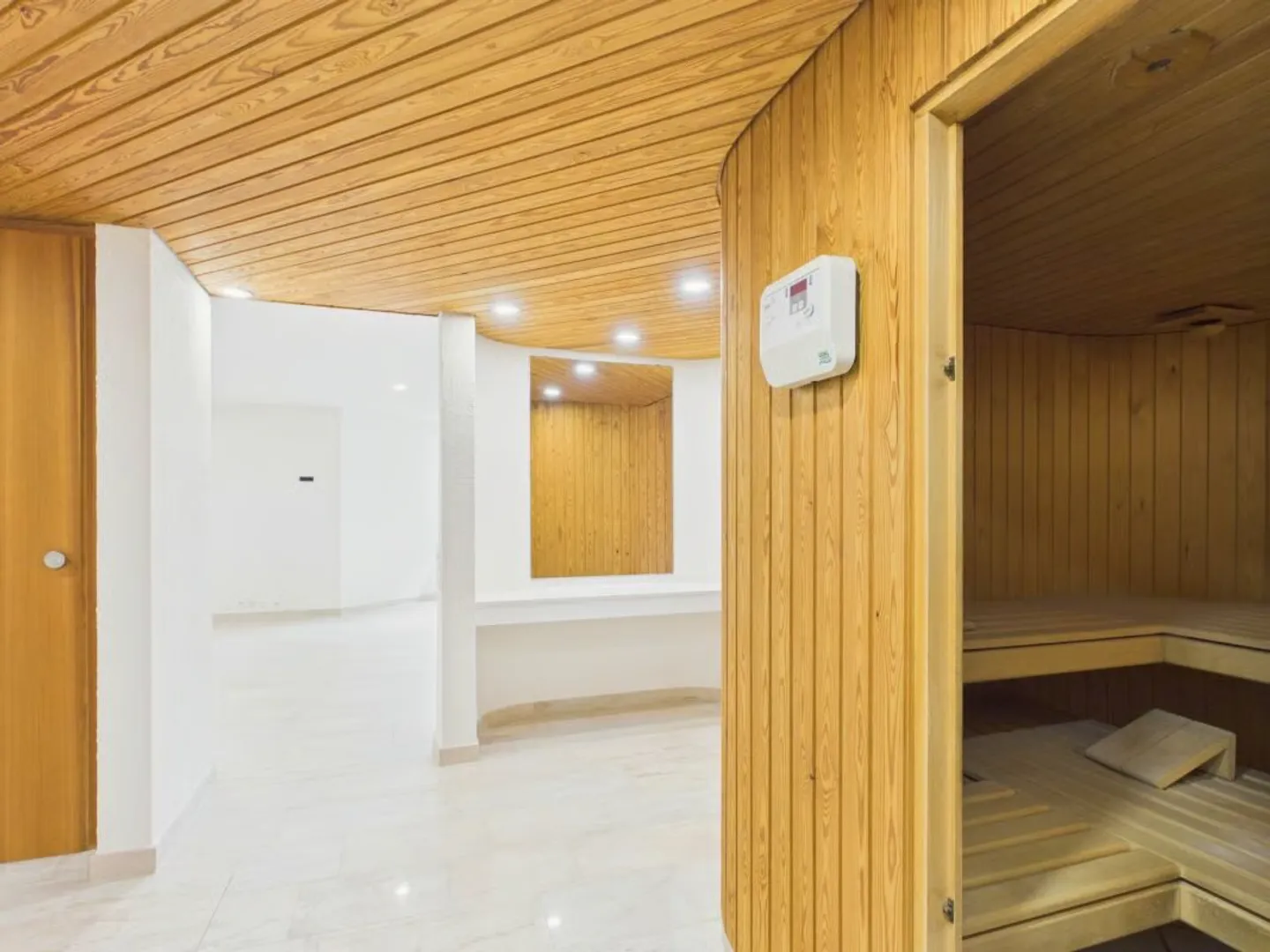 Luxuriöse Villa mit unverbaubarer Aussicht und viel Privatsphäre in Frenkendorf - Foto 22 di 30