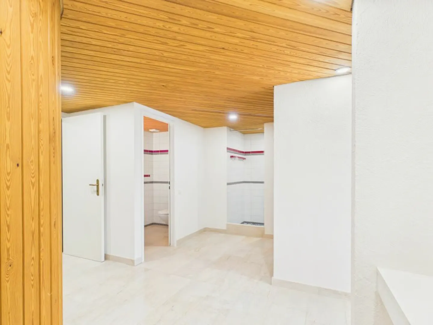 Luxuriöse Villa mit unverbaubarer Aussicht und viel Privatsphäre in Frenkendorf - Foto 23 di 30