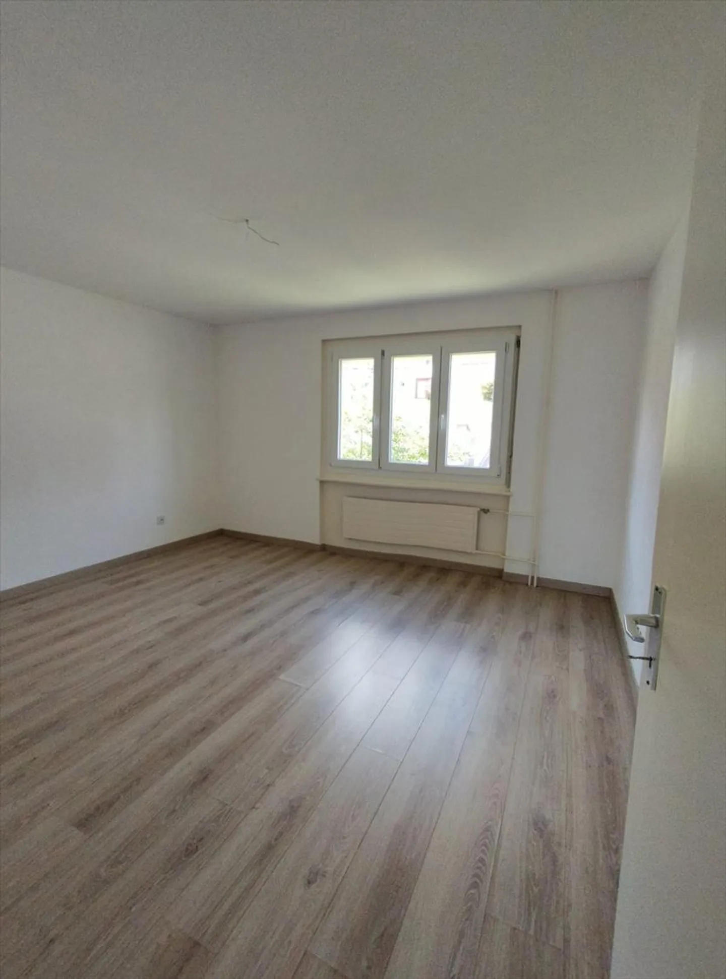 IN AFFITTO APPARTAMENTO DI 3 LOCALI CON BALCONE - Foto 4 di 6