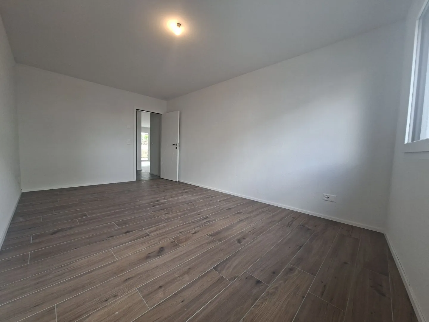 Nouvel appartement de 3,5 pièces au rez-de-chaussée à Farvagny - Photo 3 sur 6