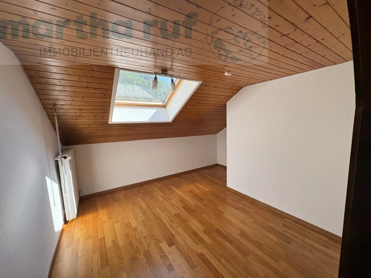 Charmante 4.5-Zimmer Attique - Foto 9 von 13