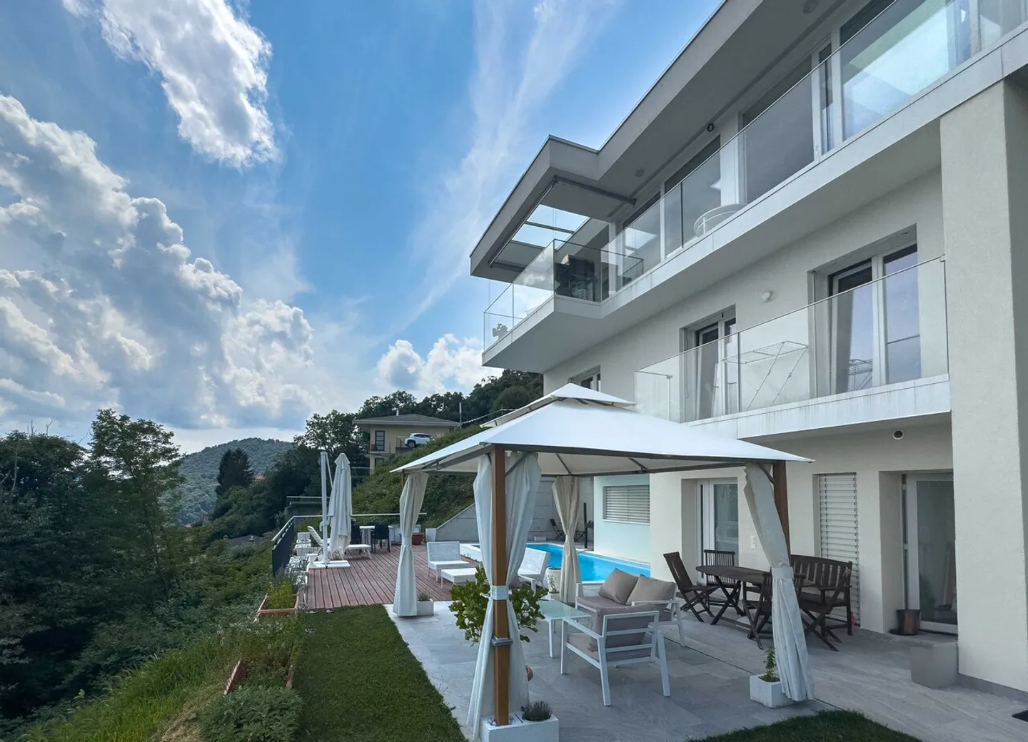 Villa prestigieuse avec vue sur le lac et piscine à Cademario - Photo 9 sur 13