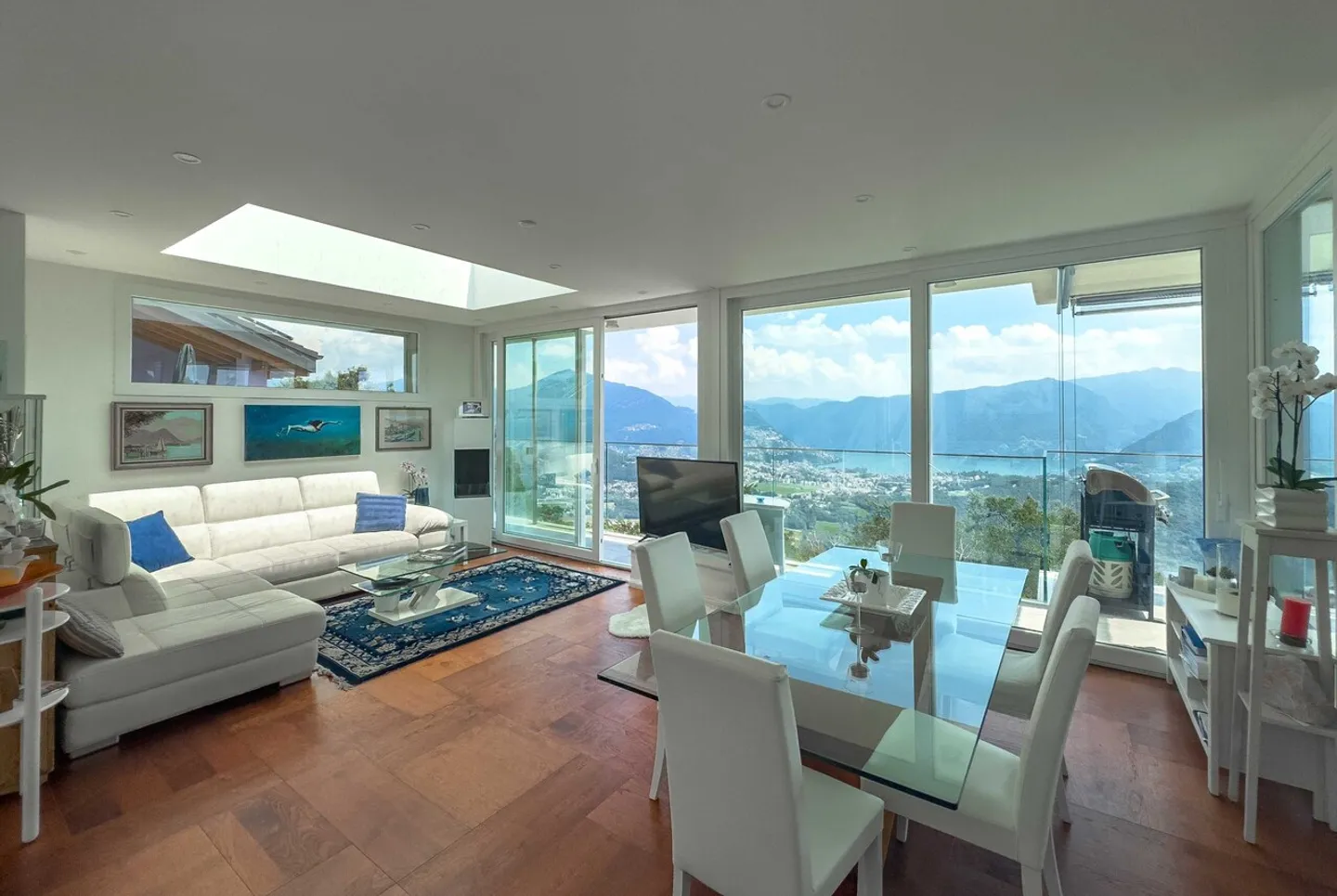 Villa prestigieuse avec vue sur le lac et piscine à Cademario - Photo 1 sur 13