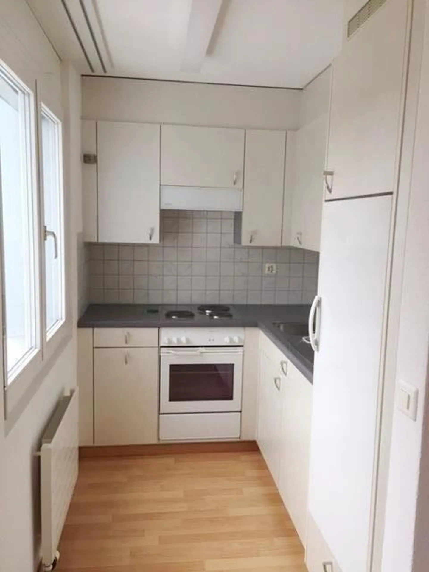 Practical Apartment - Photo 2 of 6