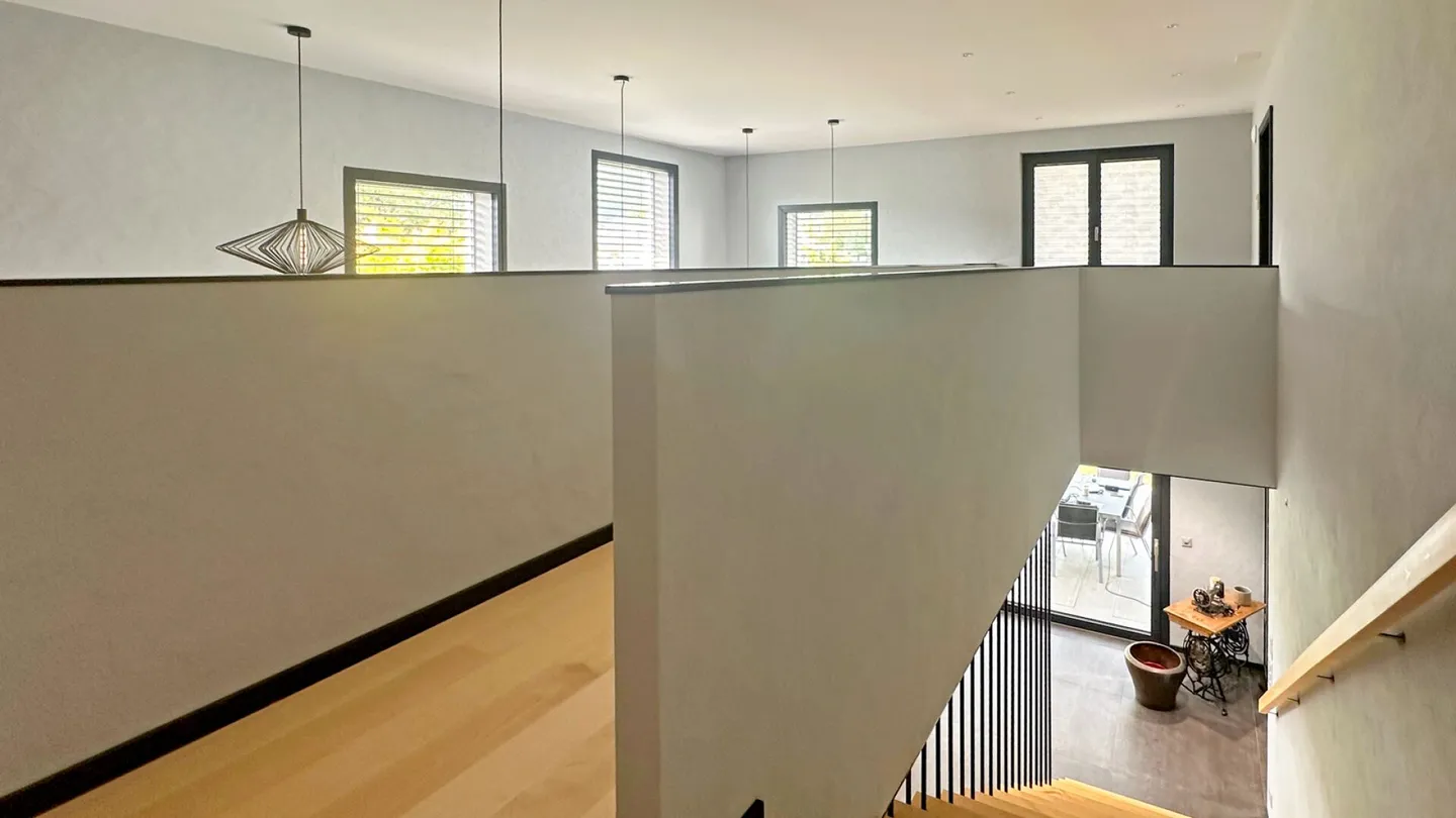 Villa di alta classe con 2 appartamenti, 5,5 stanze e 3,5 stanze. - Foto 6 di 21