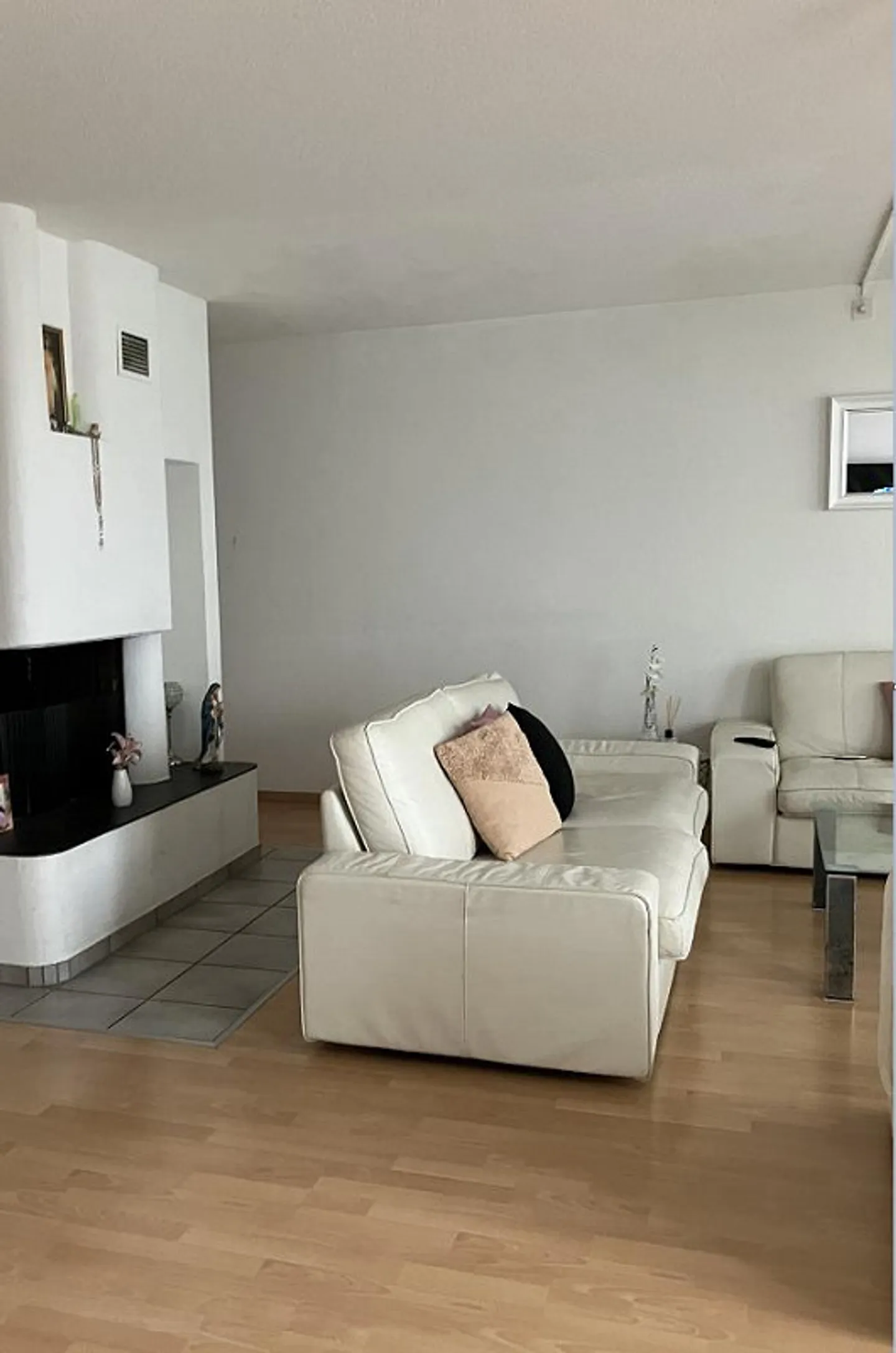 4.5 Room Apartment in Central Location - Photo 3 of 9