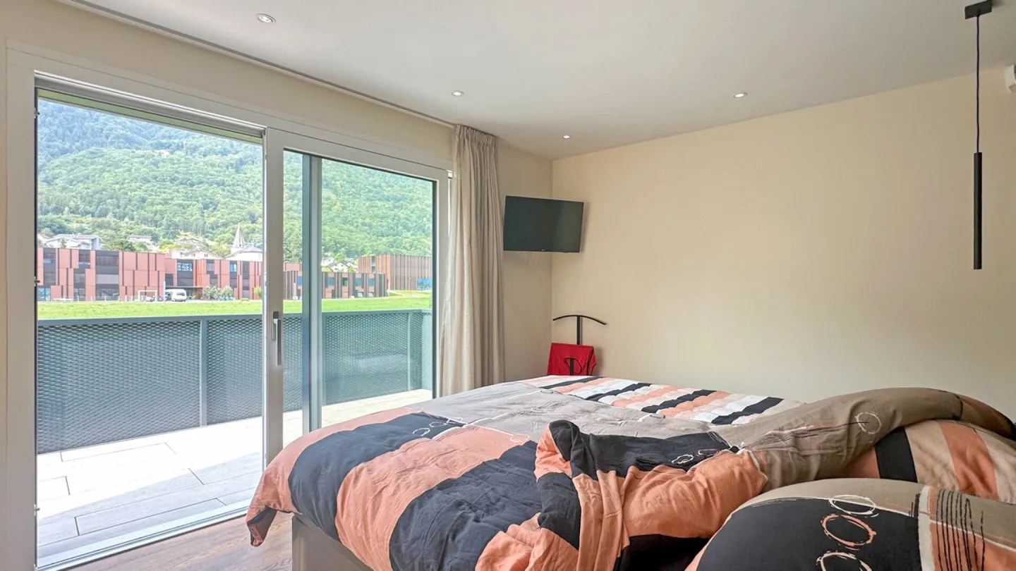 Villa di alta classe con 2 appartamenti, 5,5 stanze e 3,5 stanze. - Foto 9 di 21