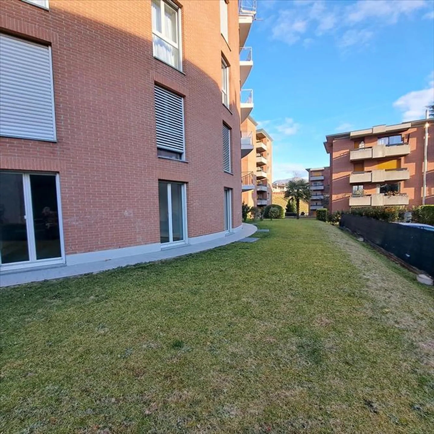 Appartamento spazioso con giardino - Foto 10 di 11