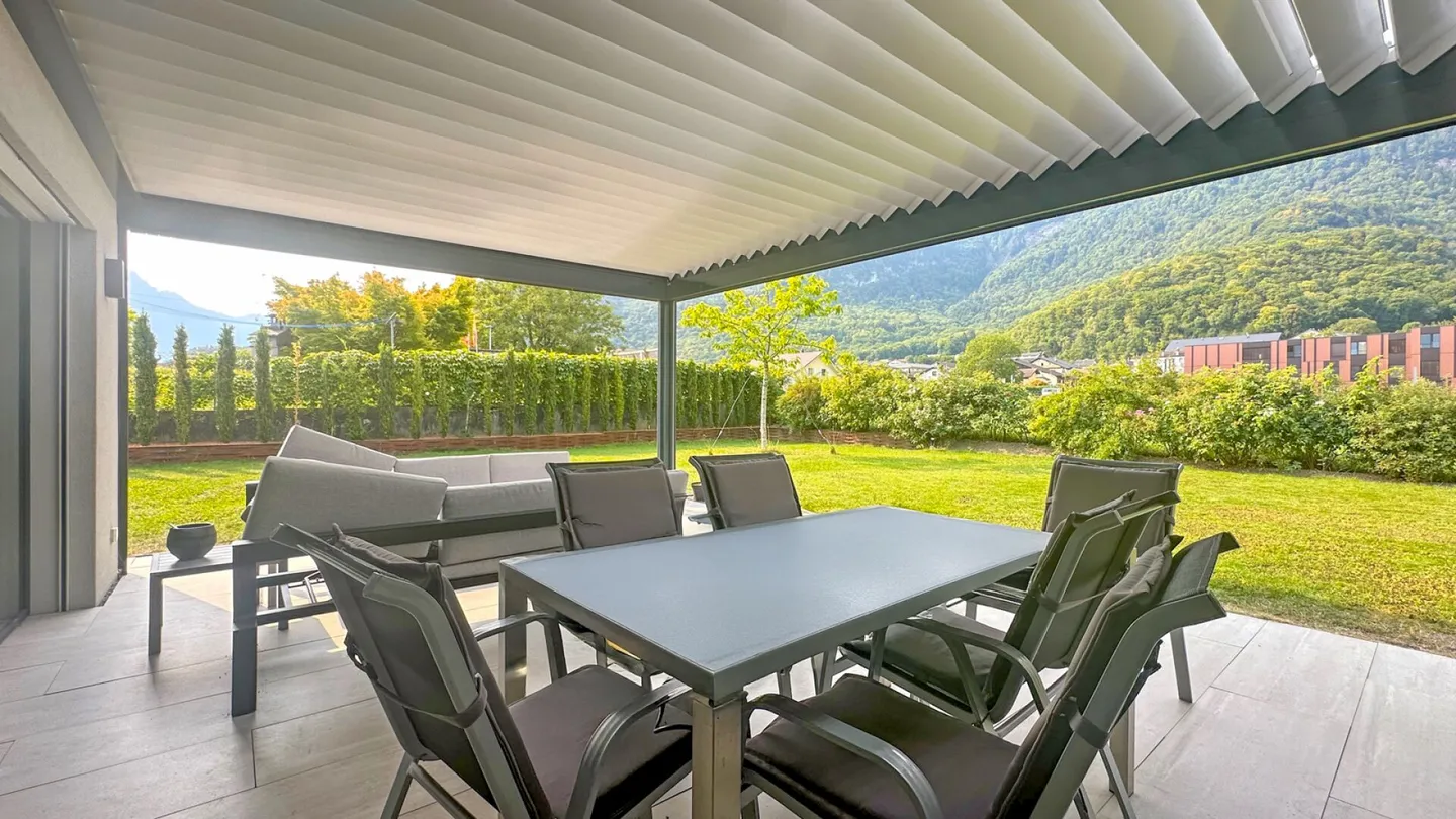 Villa di alta classe con 2 appartamenti, 5,5 stanze e 3,5 stanze. - Foto 17 di 21