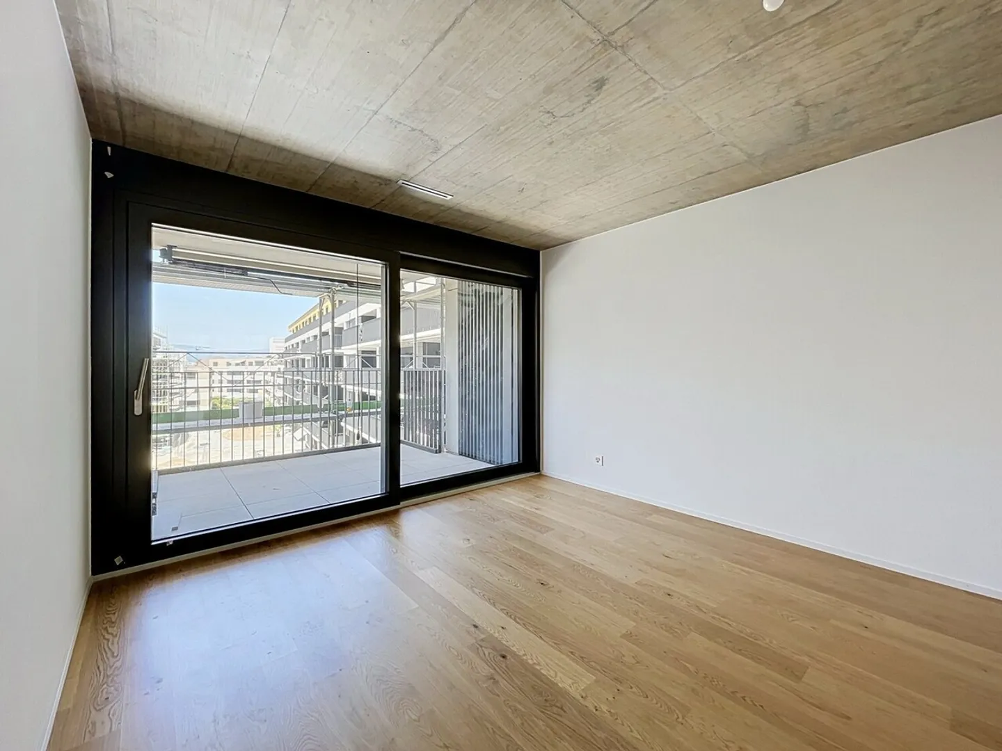 Neue 3,5-Zimmer-Wohnung mit Balkon - Foto 2 von 13