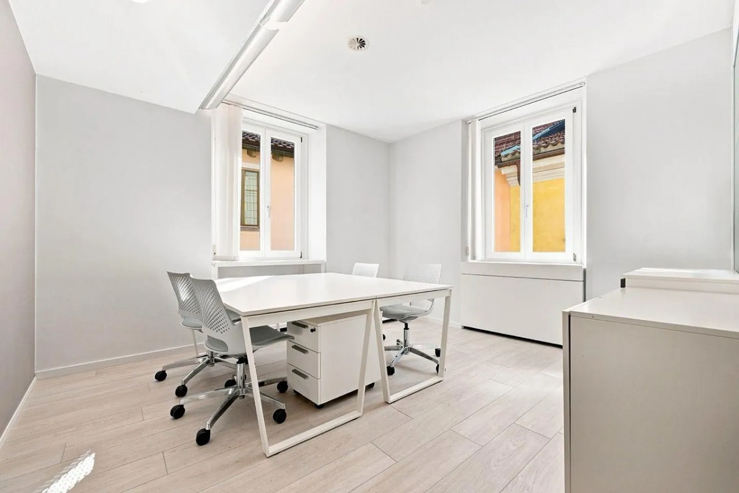 Bureau individuel dans un prestigieux bâtiment au centre de Lugano - Photo 1 sur 10
