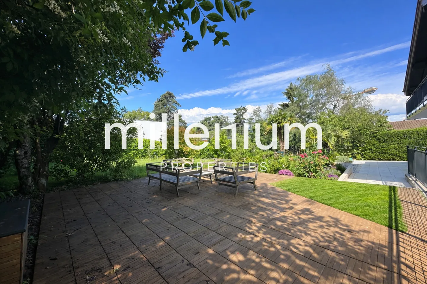 Maison familiale avec jardin – Environnement calme et verdoyant - Photo 12 of 14