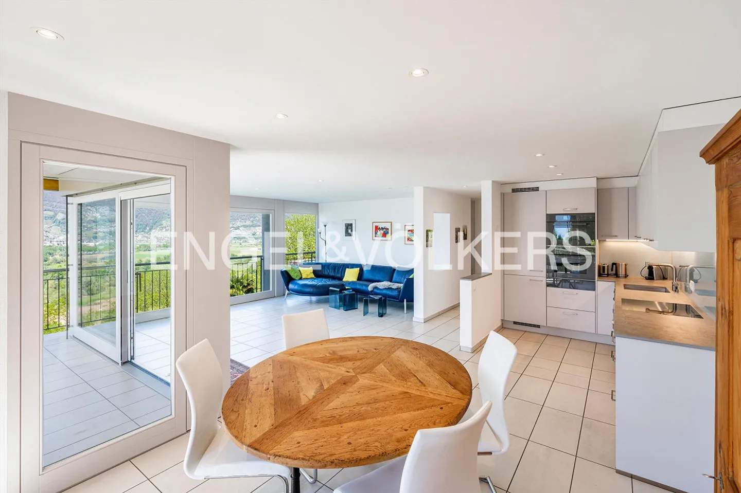 Chalet mit traumhaftem Seeblick - Foto 4 von 10