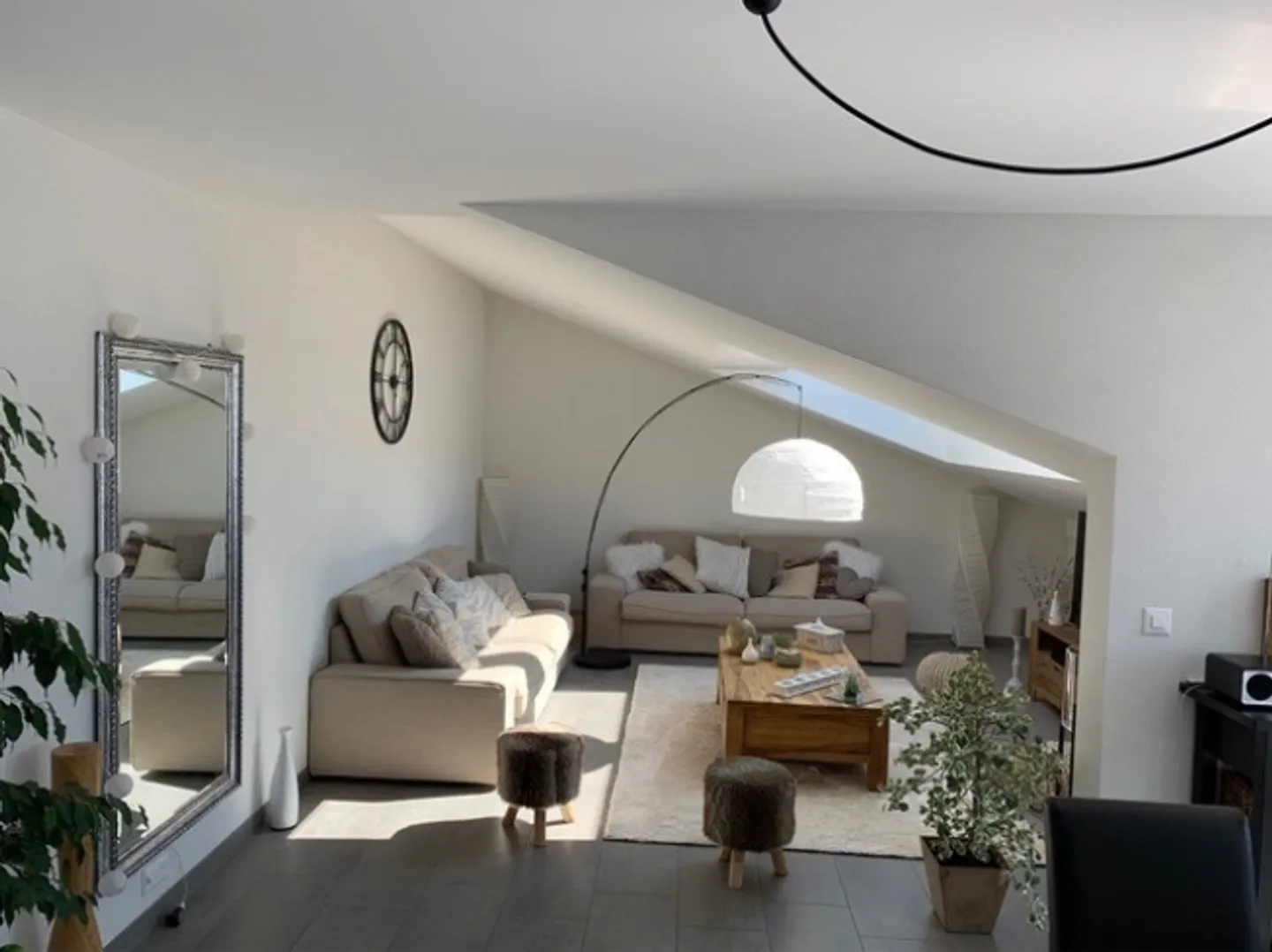 «Appartement de 3.5 pièces + bureau au dernier étage d'un immeuble récent» - Photo 6 sur 13