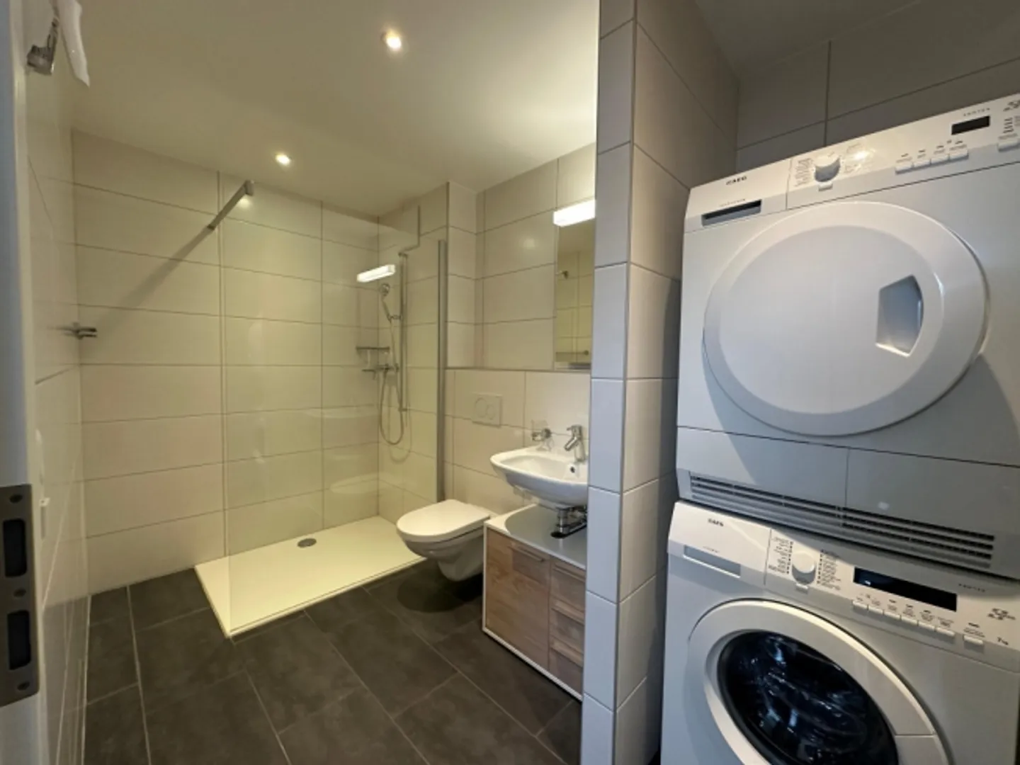 «Appartement de 3.5 pièces + bureau au dernier étage d'un immeuble récent» - Photo 12 sur 13