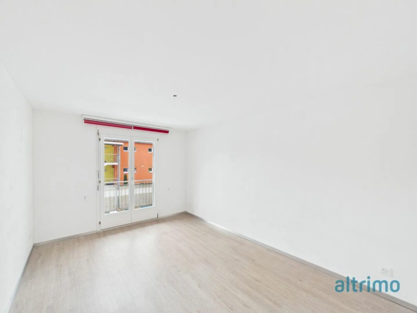 Bright 4.5-room apartment in a quiet residential area - Photo 4 of 12