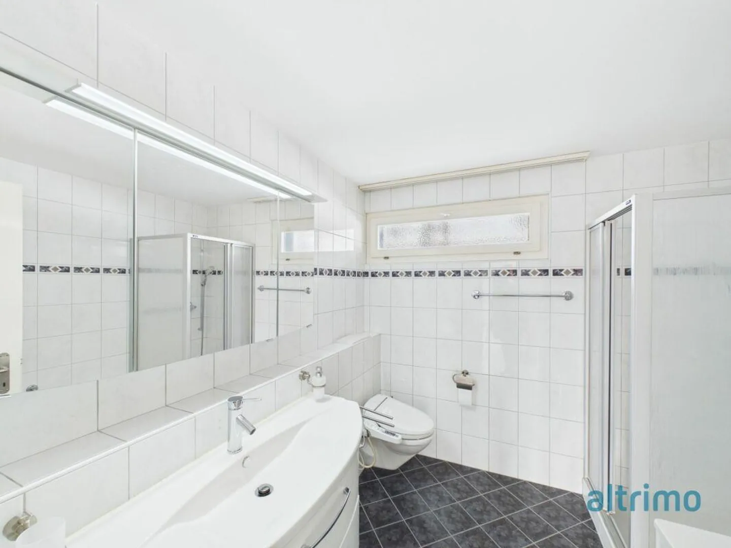 Bright 4.5-room apartment in a quiet residential area - Photo 5 of 12