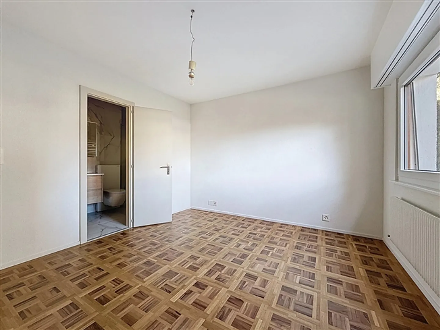 In affitto - Magnifico appartamento ristrutturato di 4,5 locali a Gravelone (Sion) - Foto 9 di 18