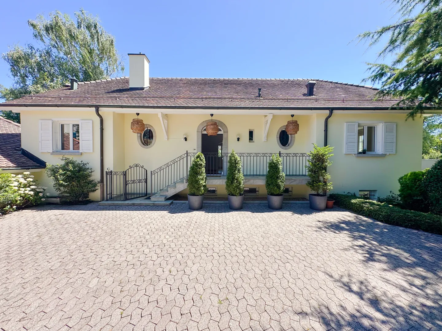 High-end family property with Mont-Blanc view - Photo 22 of 23