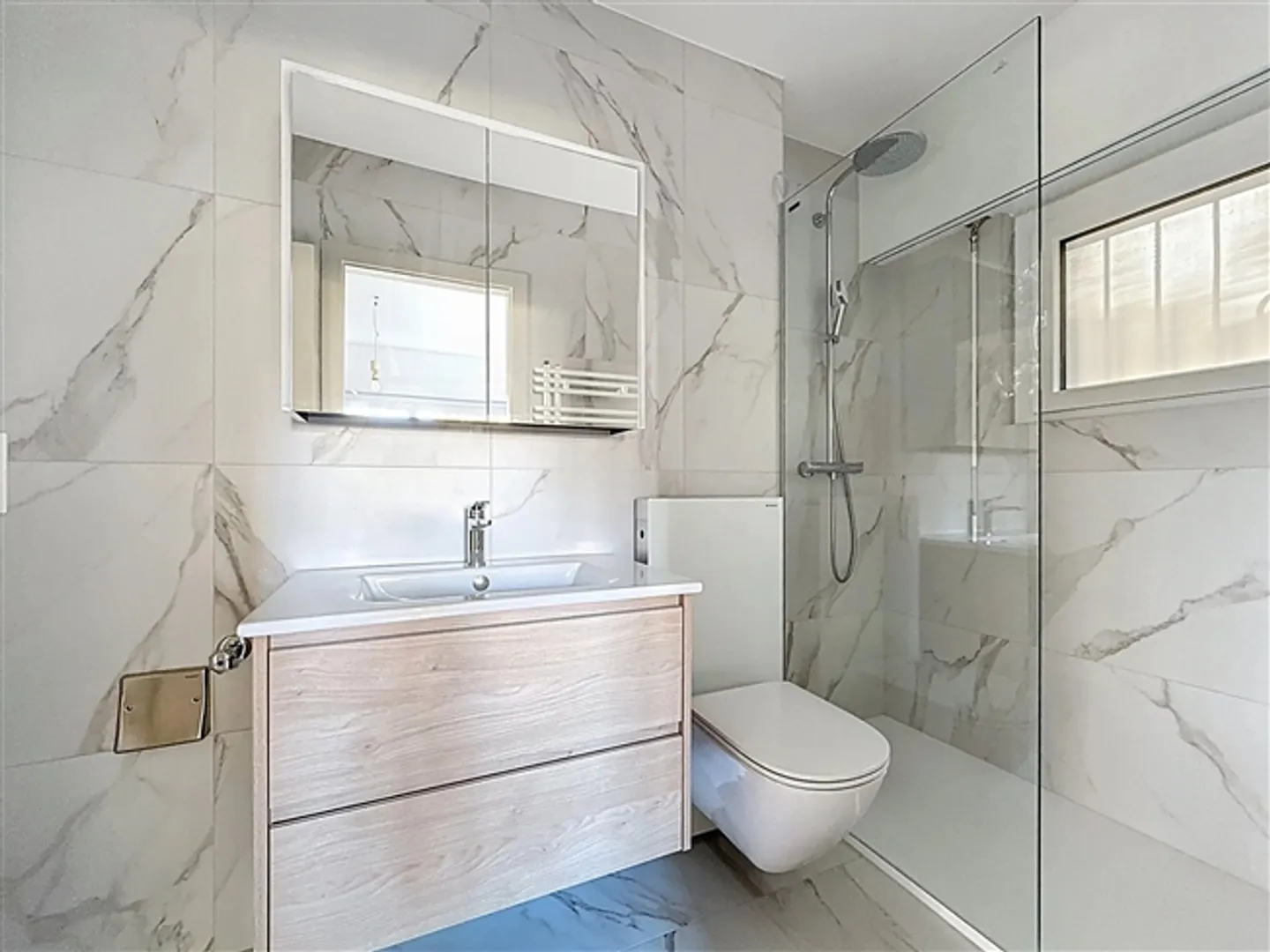 In affitto - Magnifico appartamento ristrutturato di 4,5 locali a Gravelone (Sion) - Foto 14 di 18